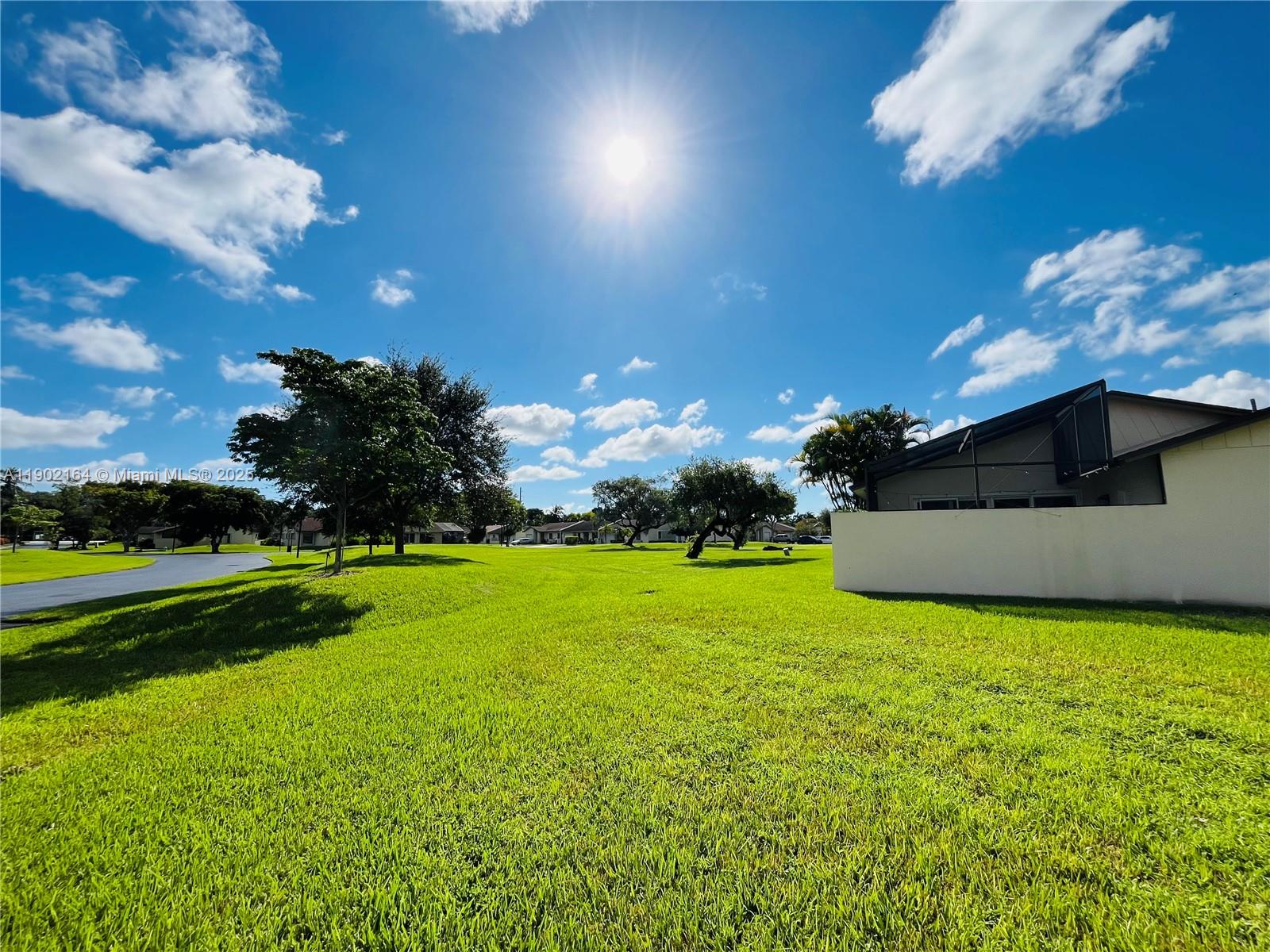 WOODSTOCK VILLAS - Residential Lease