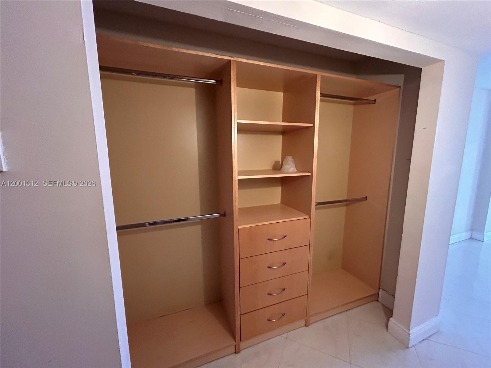 THE GRANDVIEW PALACE COND - Residential Lease