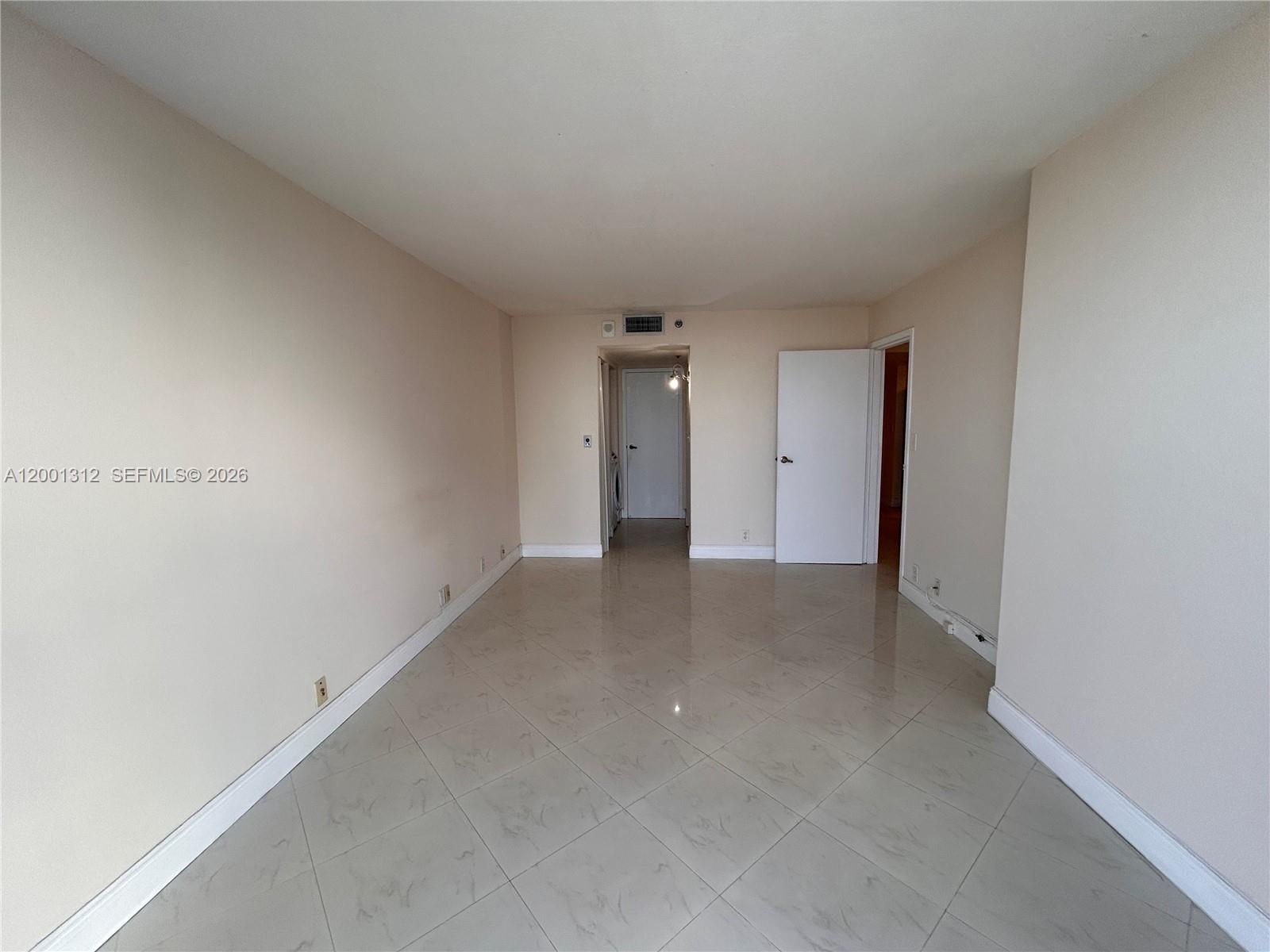 THE GRANDVIEW PALACE COND - Residential Lease