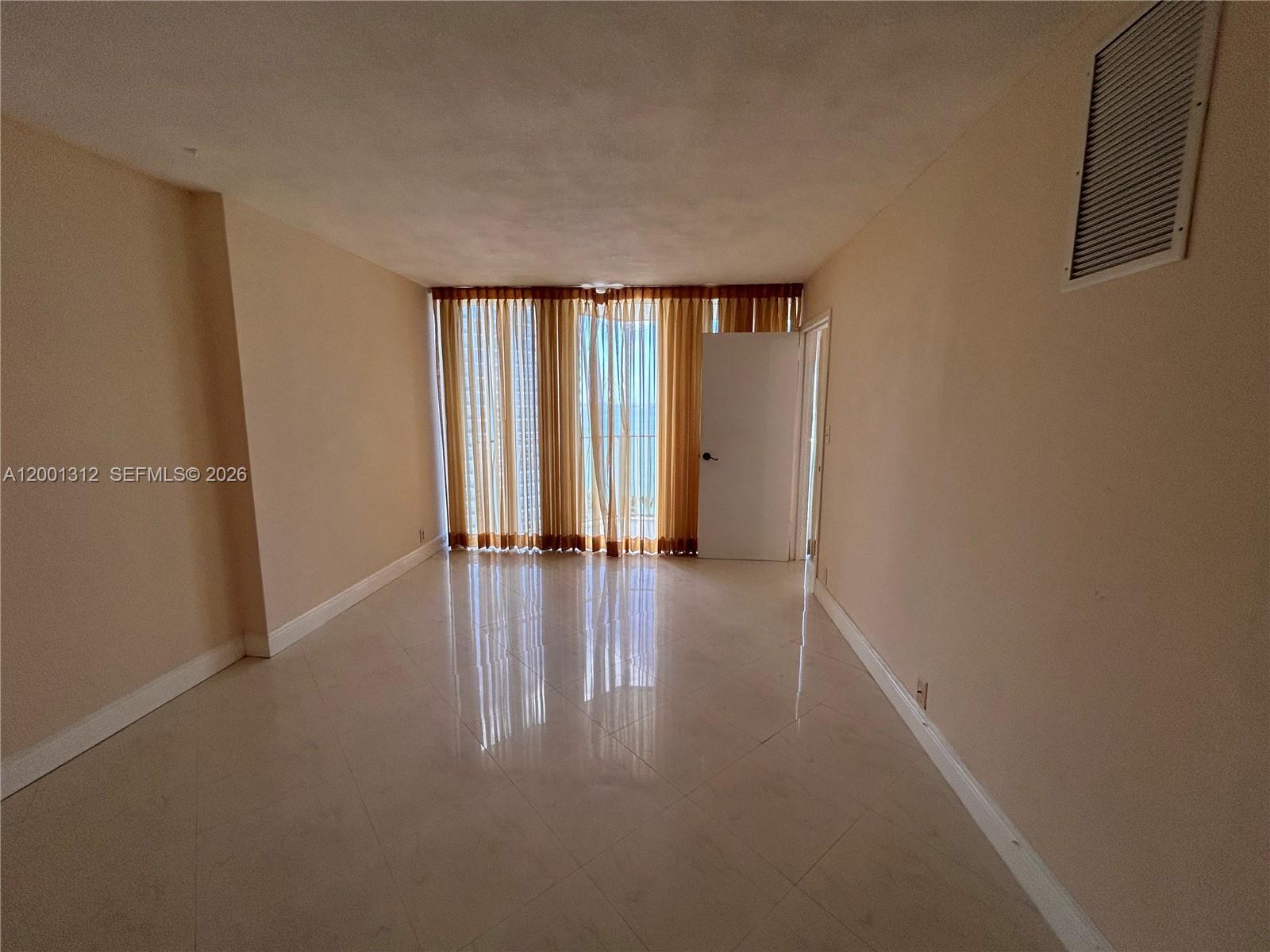 THE GRANDVIEW PALACE COND - Residential Lease