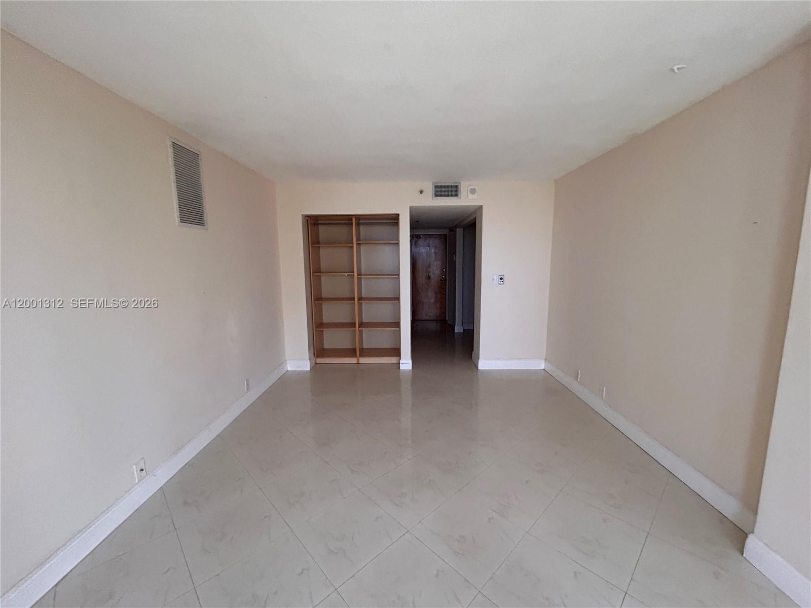 THE GRANDVIEW PALACE COND - Residential Lease