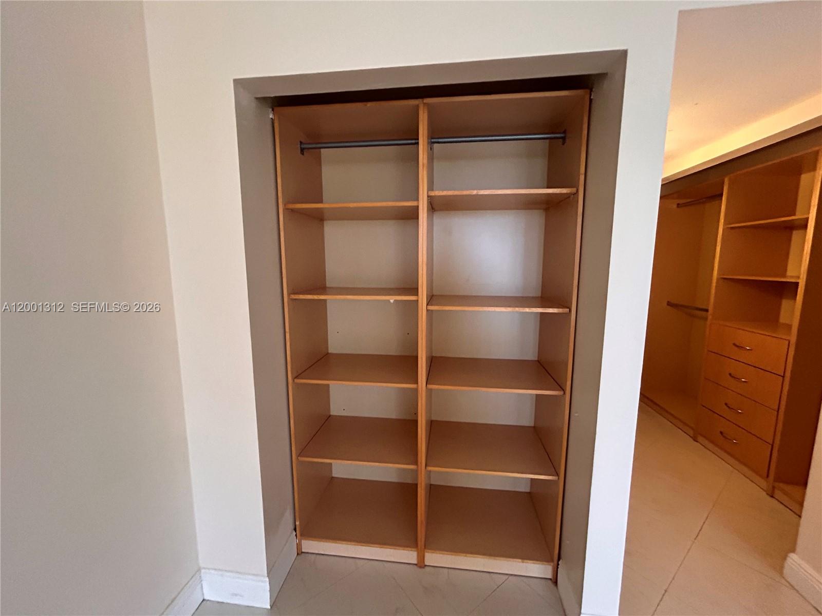 THE GRANDVIEW PALACE COND - Residential Lease