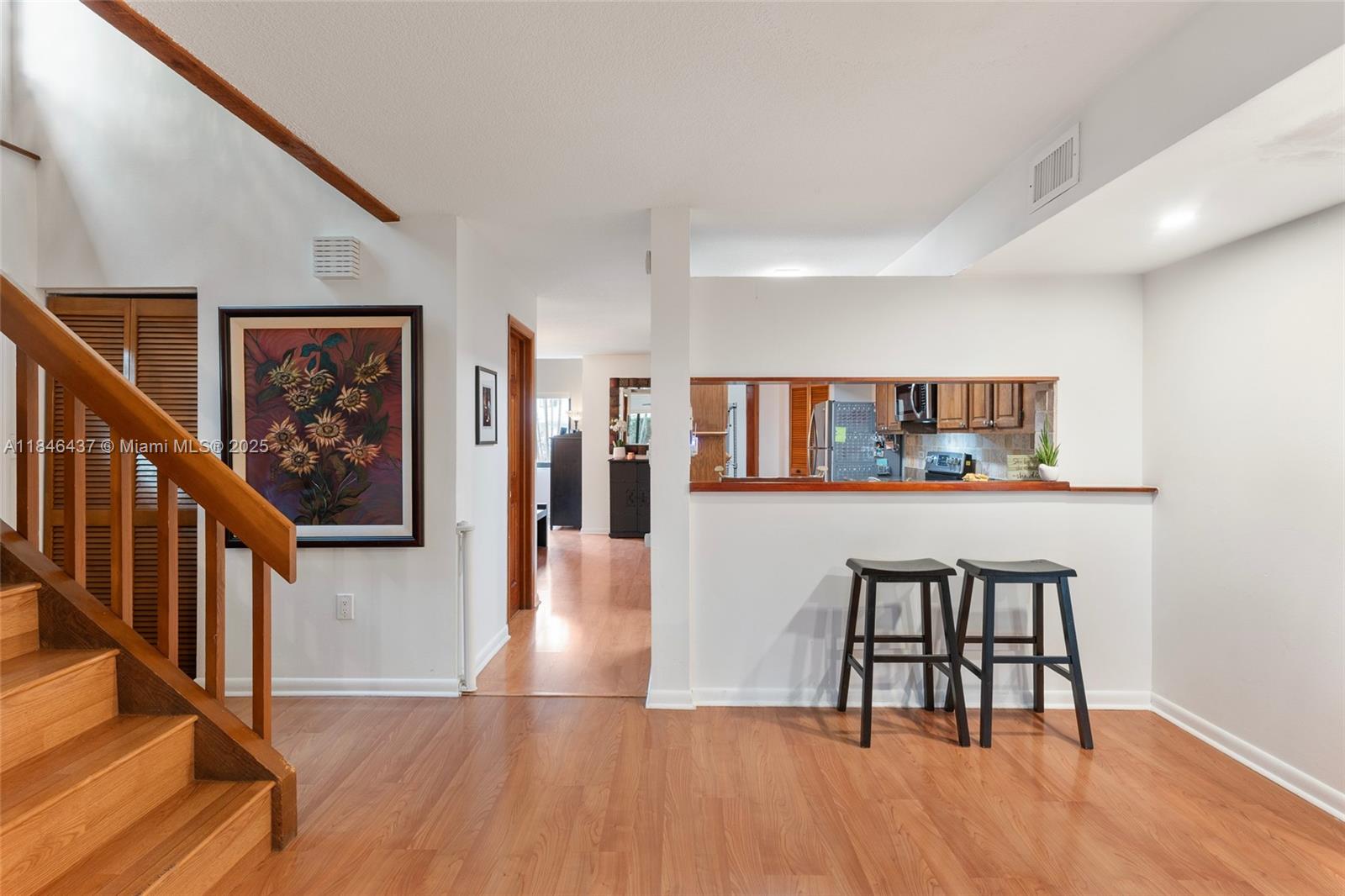 KENDALL GLENN CONDO - Residential