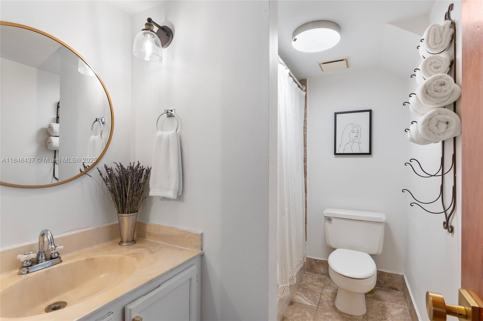 KENDALL GLENN CONDO - Residential