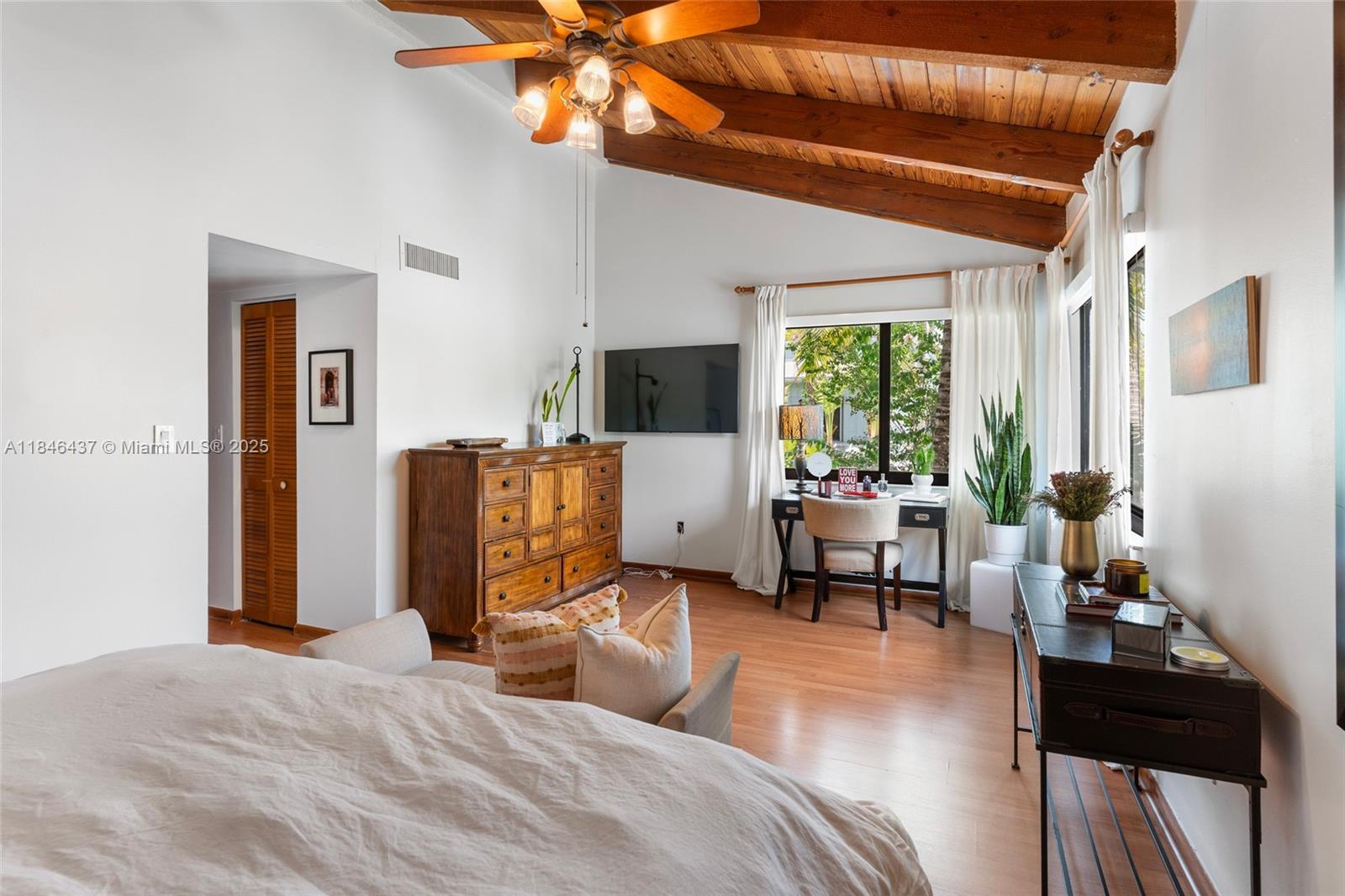 KENDALL GLENN CONDO - Residential