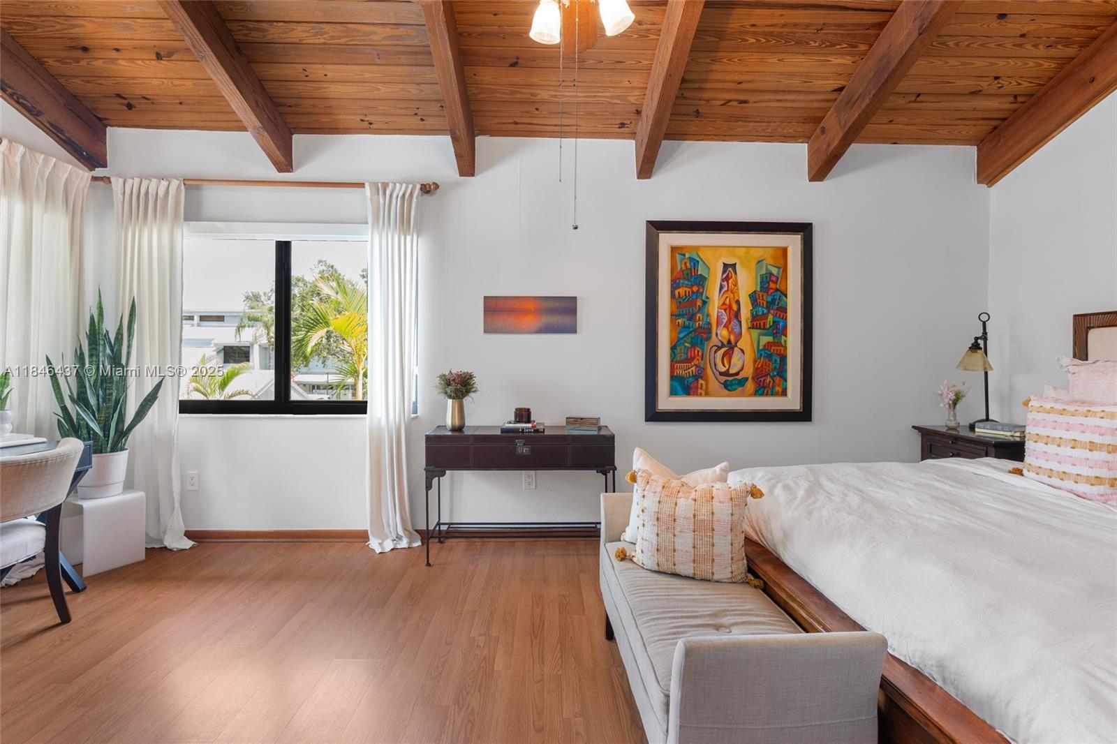 KENDALL GLENN CONDO - Residential