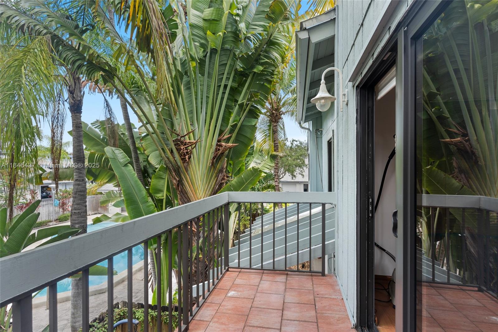 KENDALL GLENN CONDO - Residential