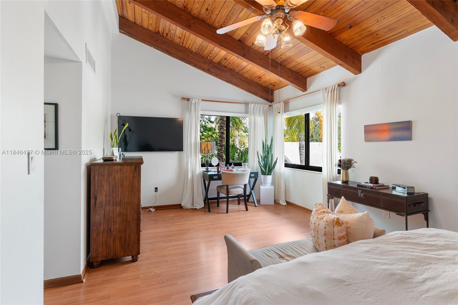 KENDALL GLENN CONDO - Residential