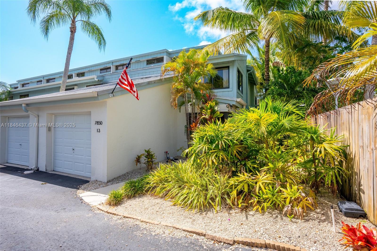 KENDALL GLENN CONDO - Residential