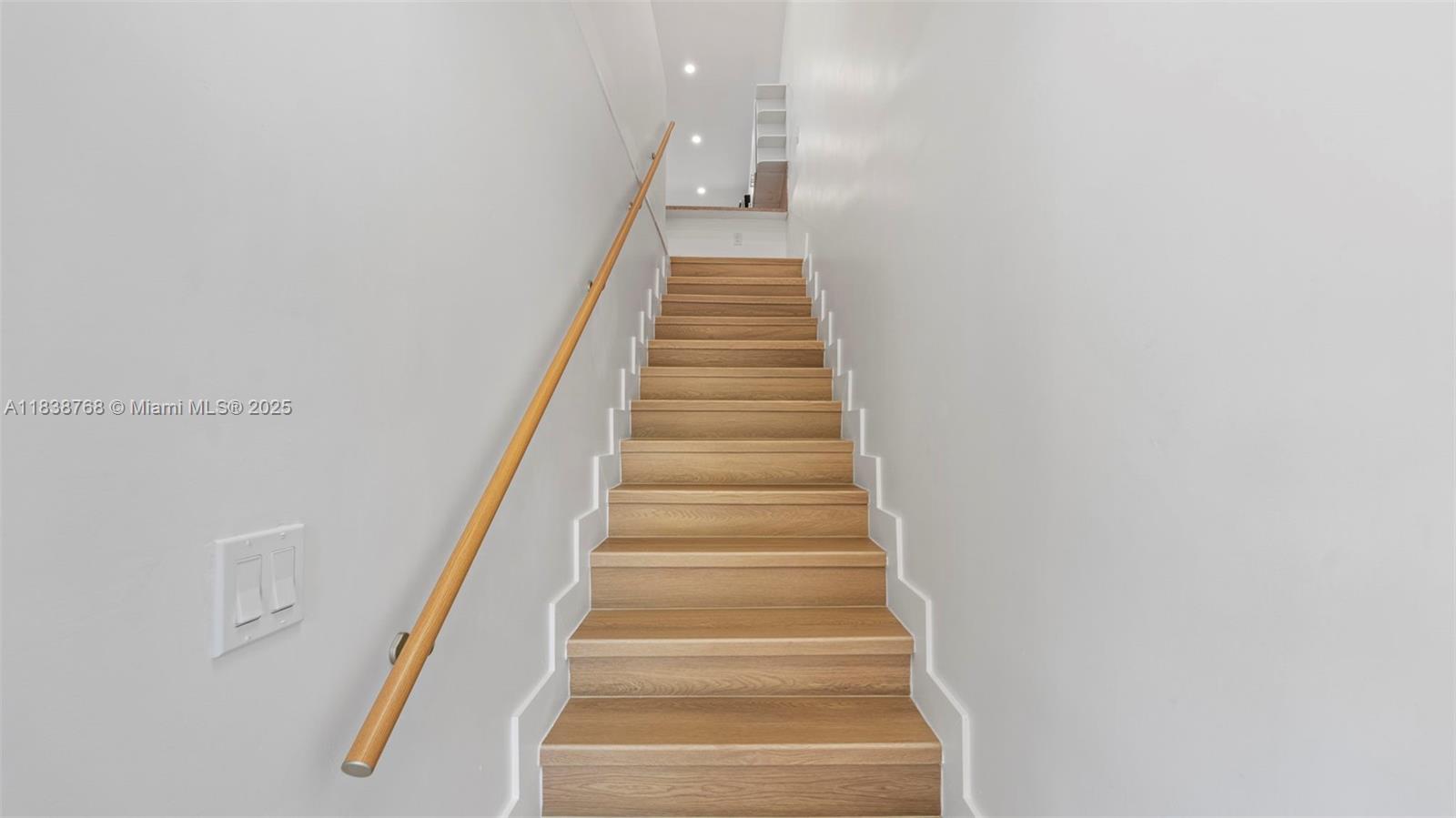 3518 W 80th St 202-49