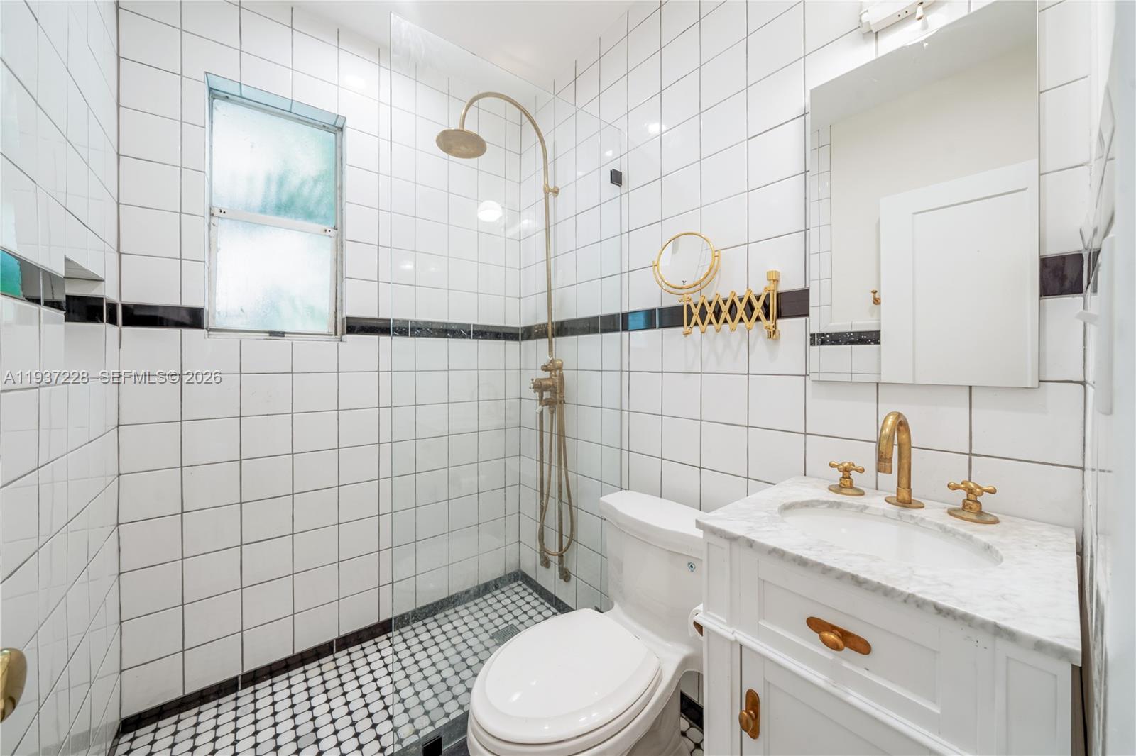 OCEAN BEACH ADDN NO 3 - Residential Lease