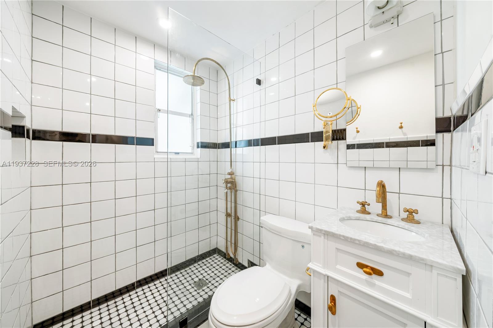 OCEAN BEACH ADDN NO 3 - Residential Lease