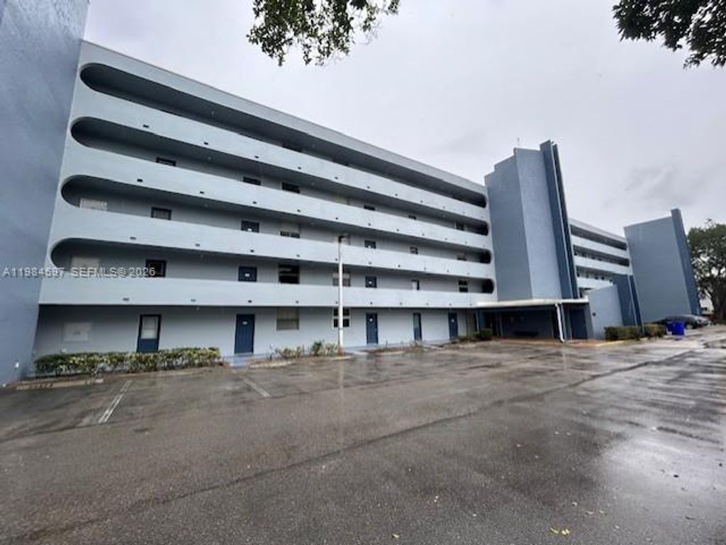 Photo of 5301 NW 2nd Ave #2030, Boca Raton, FL 33487 (MLS # A11984597)