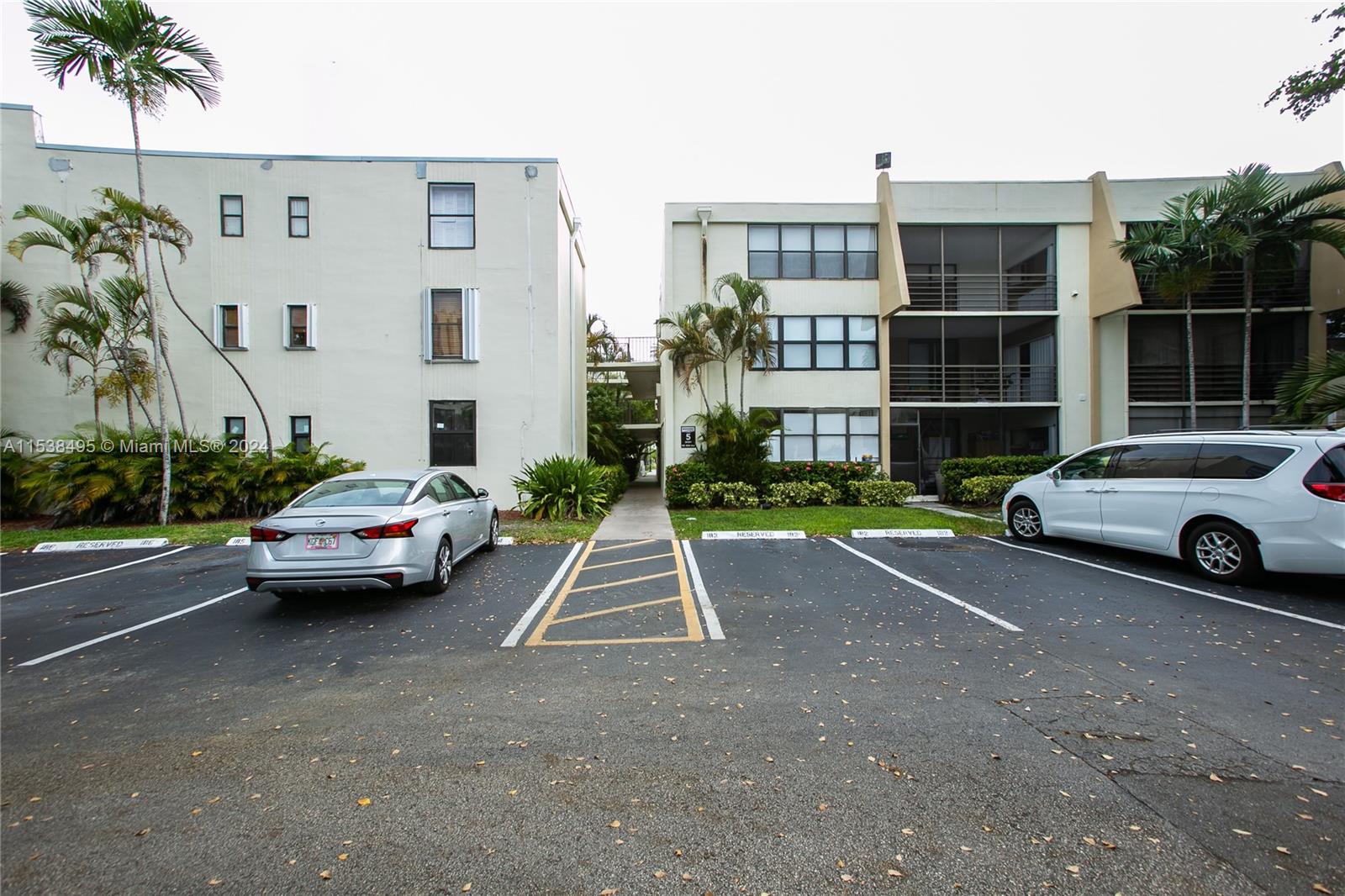 VILLA DORADA CONDO NO 2 - Residential