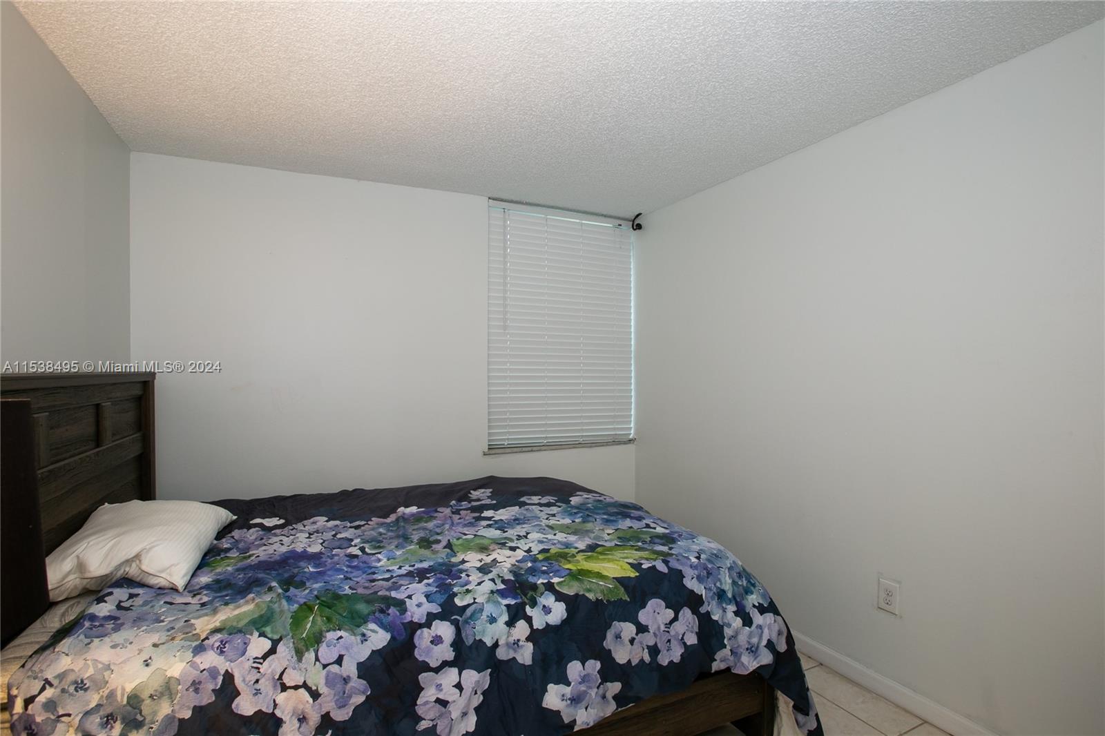 VILLA DORADA CONDO NO 2 - Residential