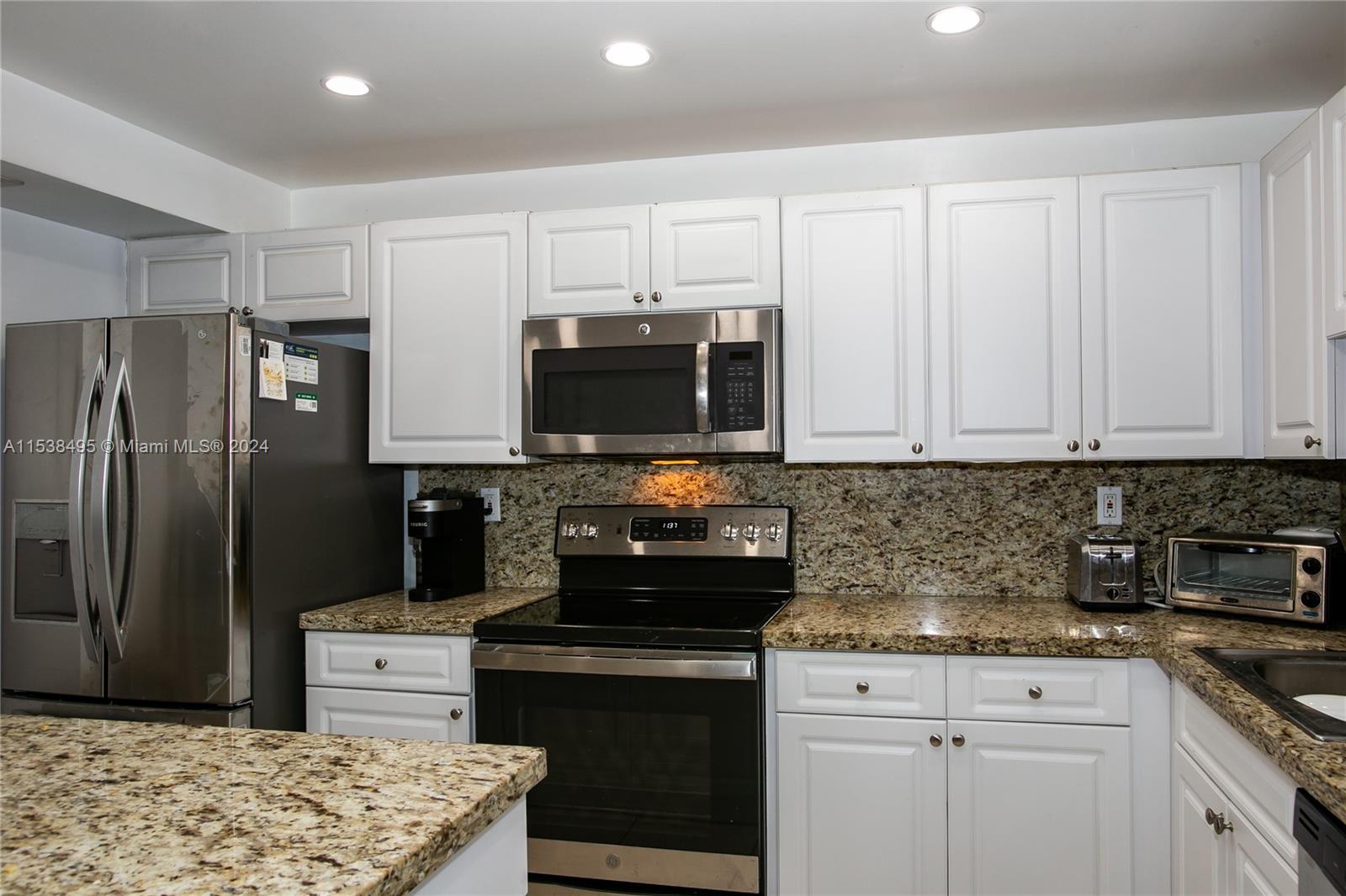 VILLA DORADA CONDO NO 2 - Residential