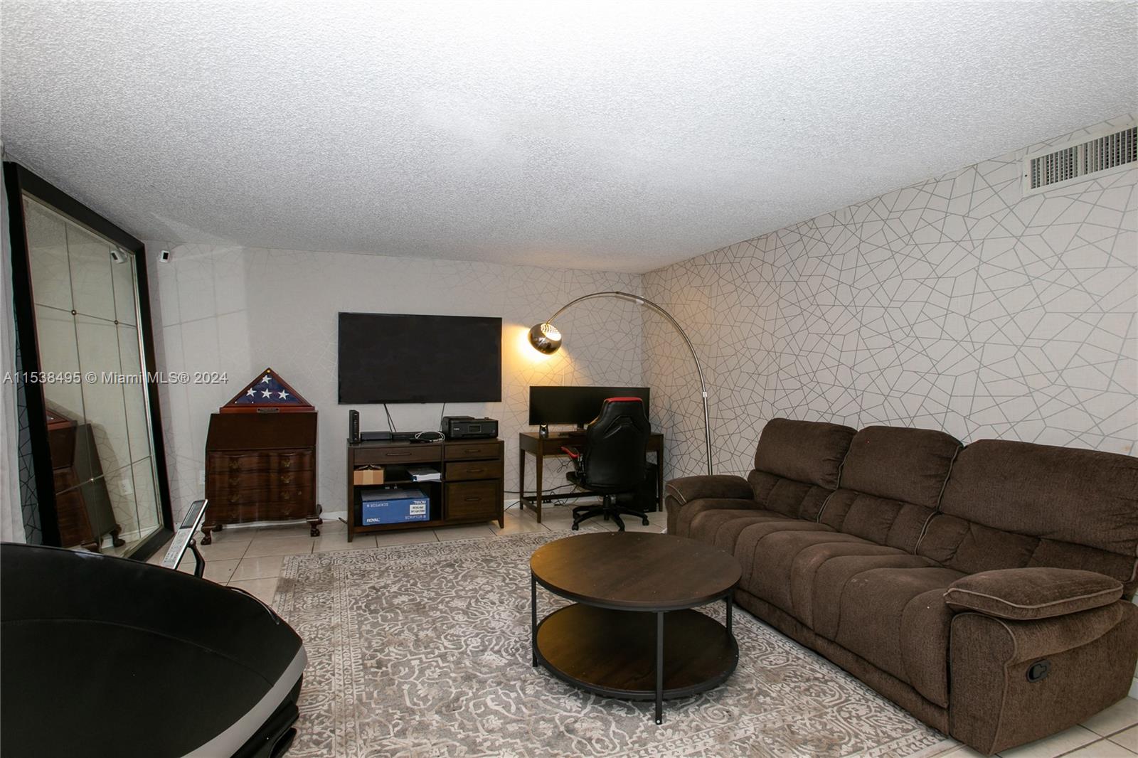 VILLA DORADA CONDO NO 2 - Residential