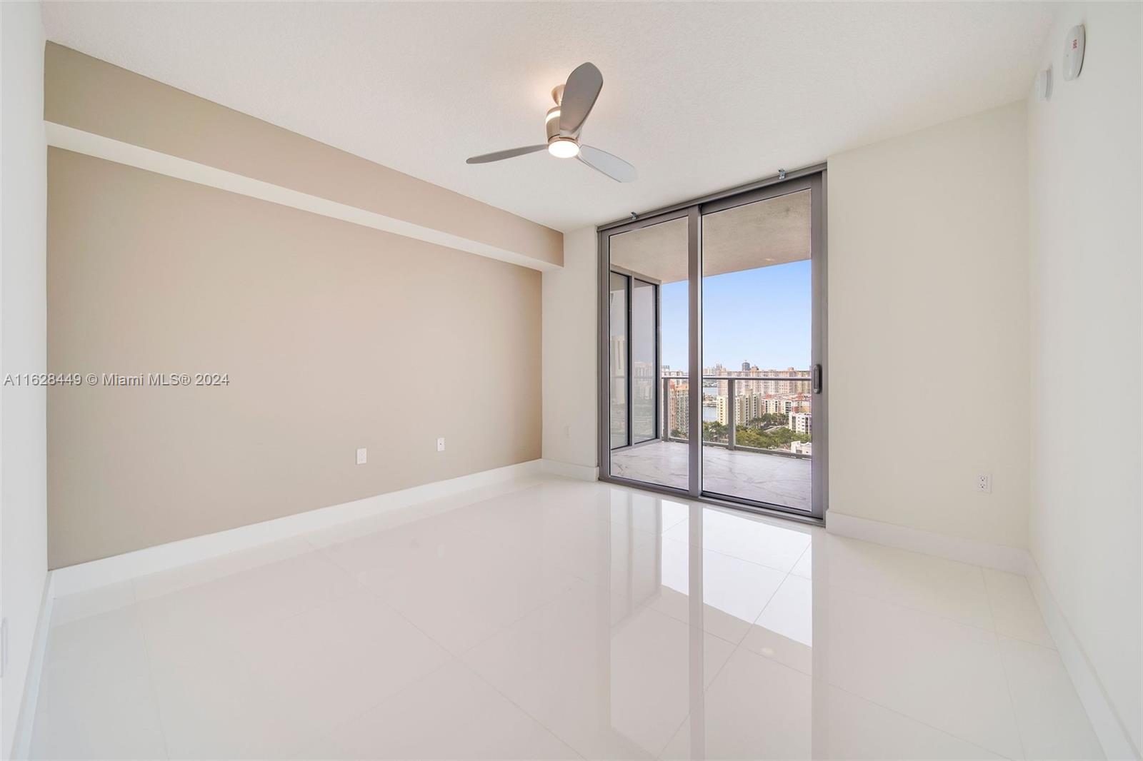 PARQUE TOWERS CONDO - Residential