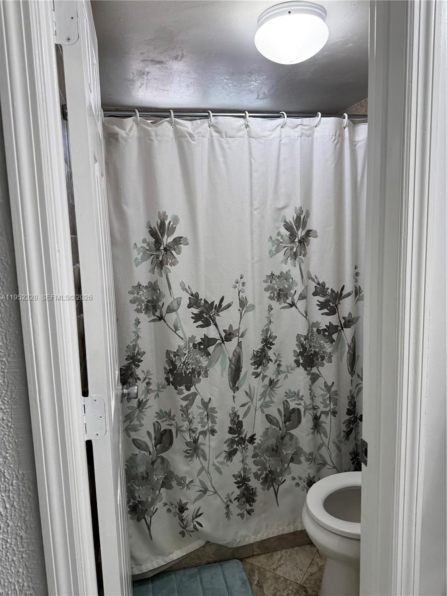 CASA REAL CONDO - Residential