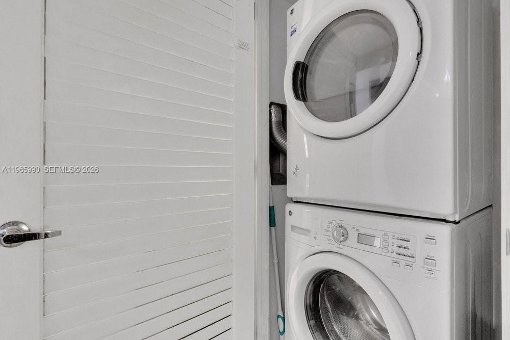 1010 BRICKELL CONDO - Residential