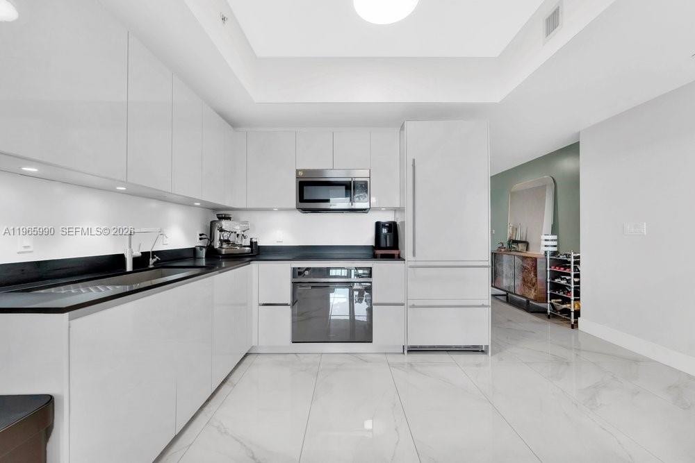 1010 BRICKELL CONDO - Residential