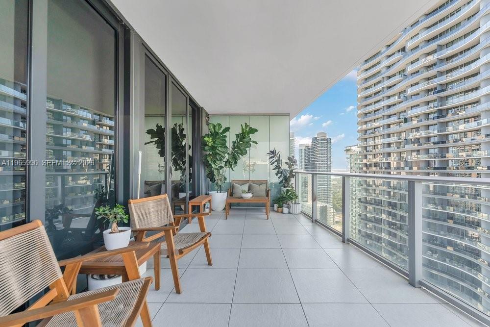 1010 BRICKELL CONDO - Residential