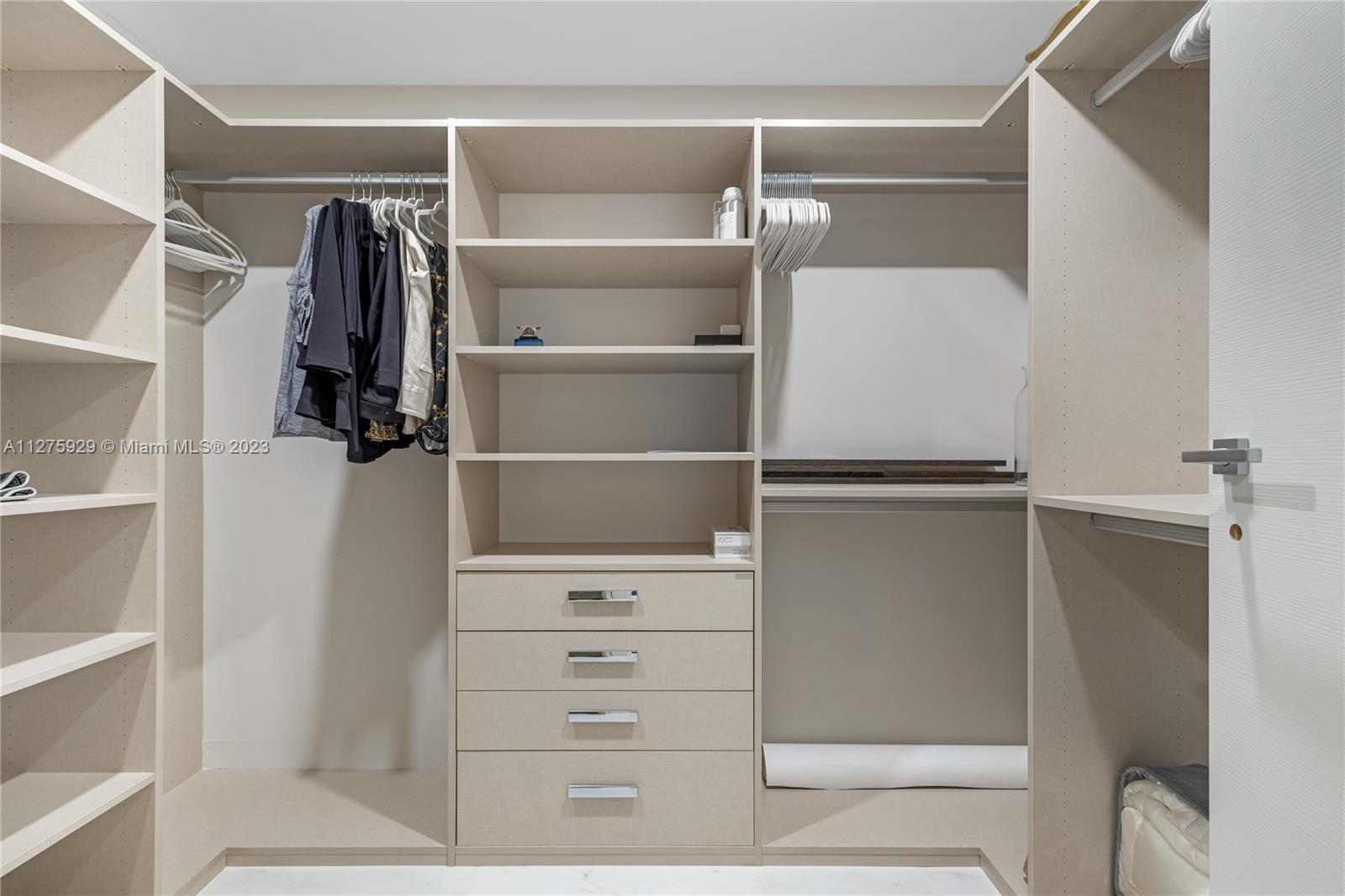 MARINA PALMS RESIDENCES S - Residential