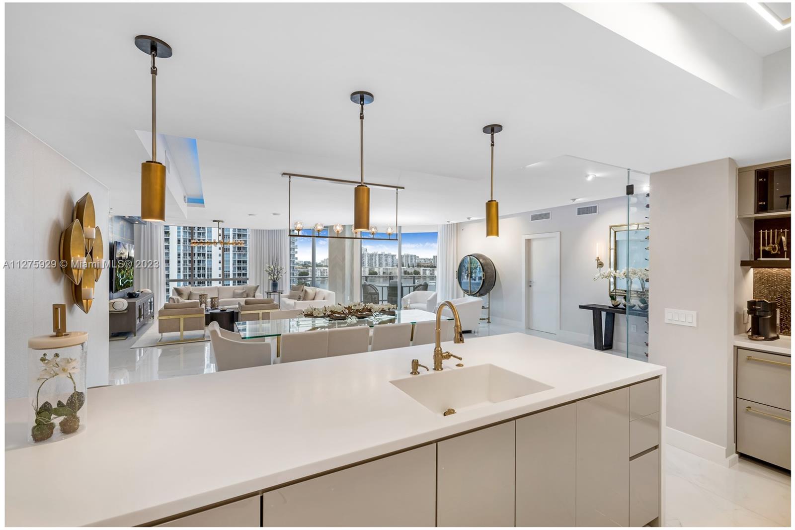 MARINA PALMS RESIDENCES S - Residential