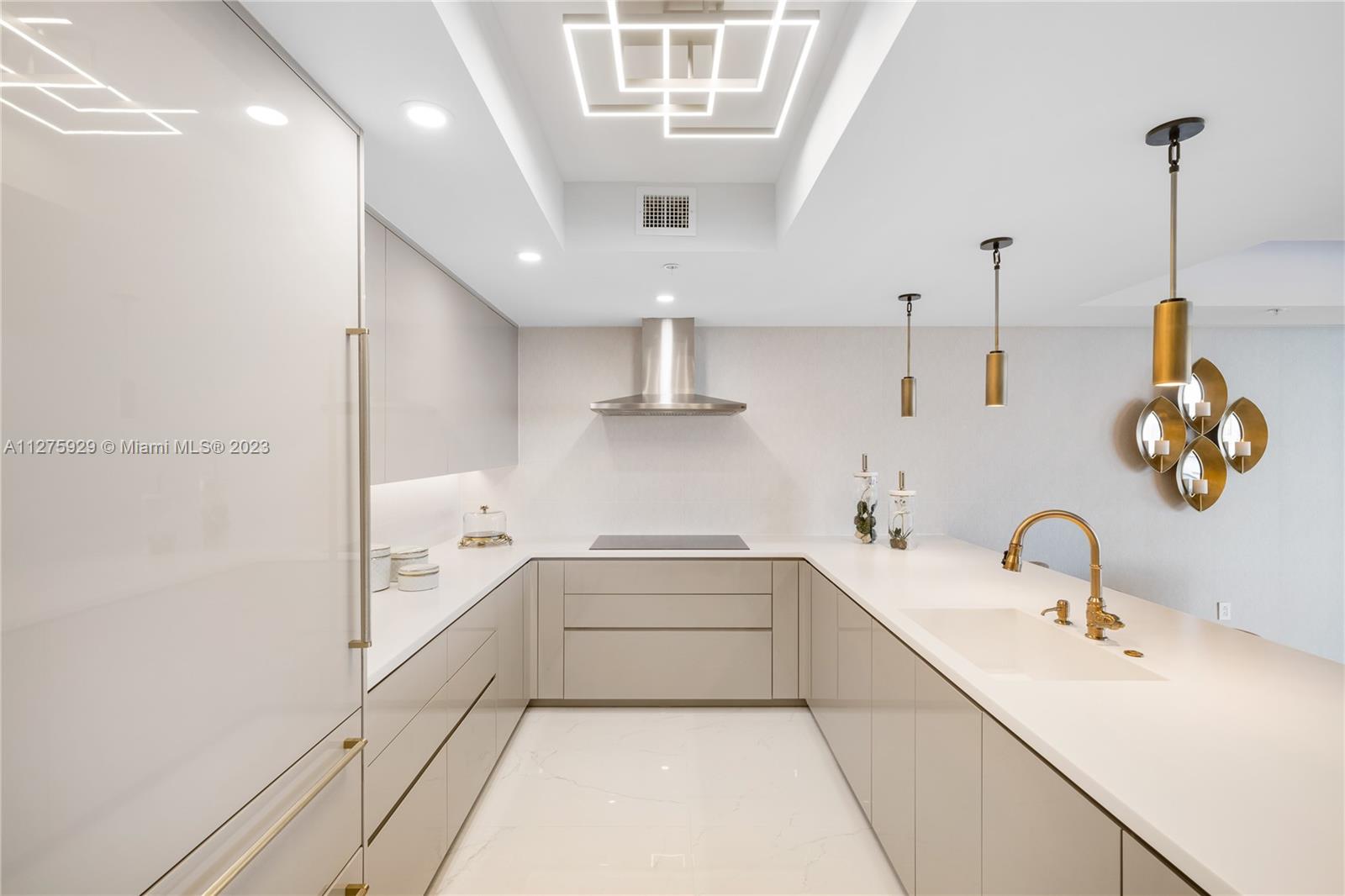 MARINA PALMS RESIDENCES S - Residential