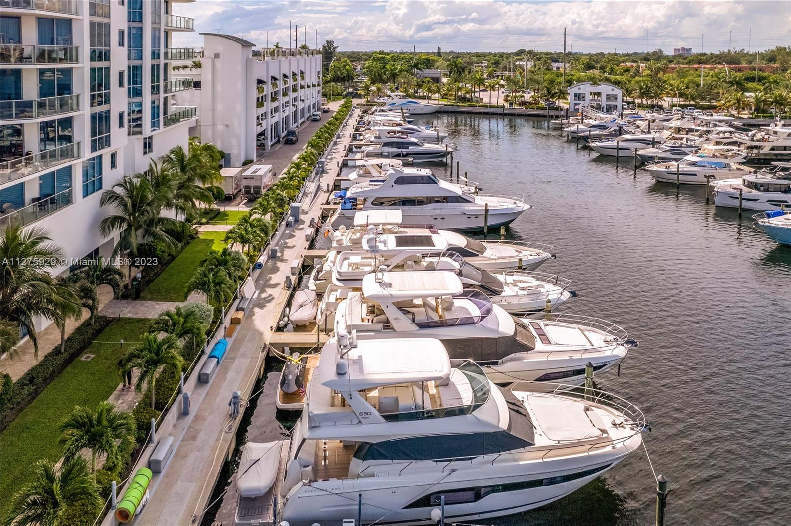 MARINA PALMS RESIDENCES S - Residential