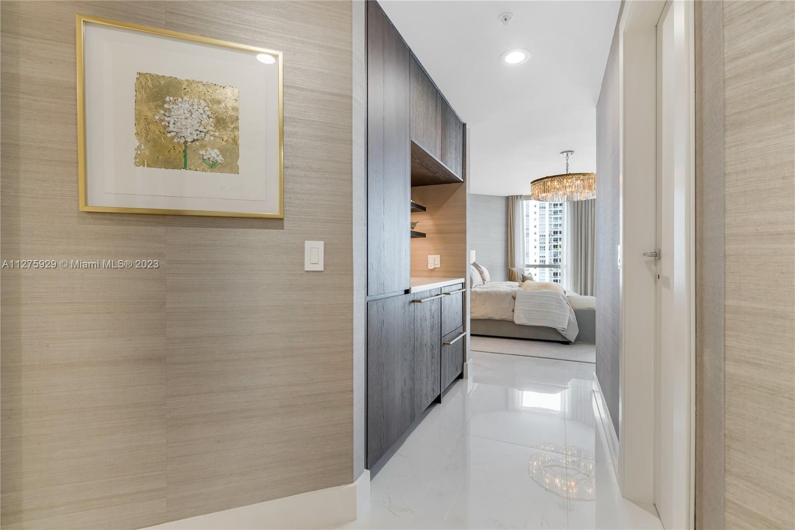 MARINA PALMS RESIDENCES S - Residential