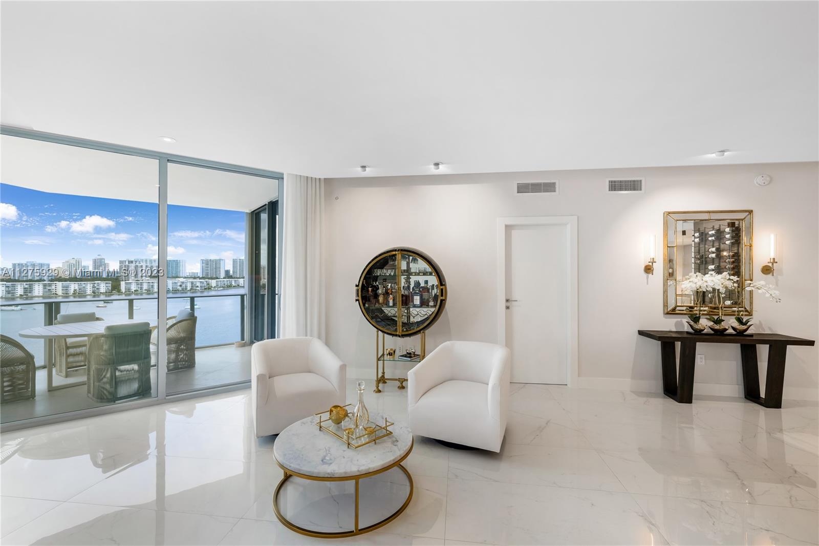 MARINA PALMS RESIDENCES S - Residential