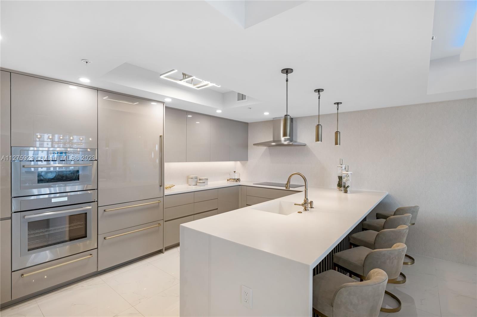 MARINA PALMS RESIDENCES S - Residential