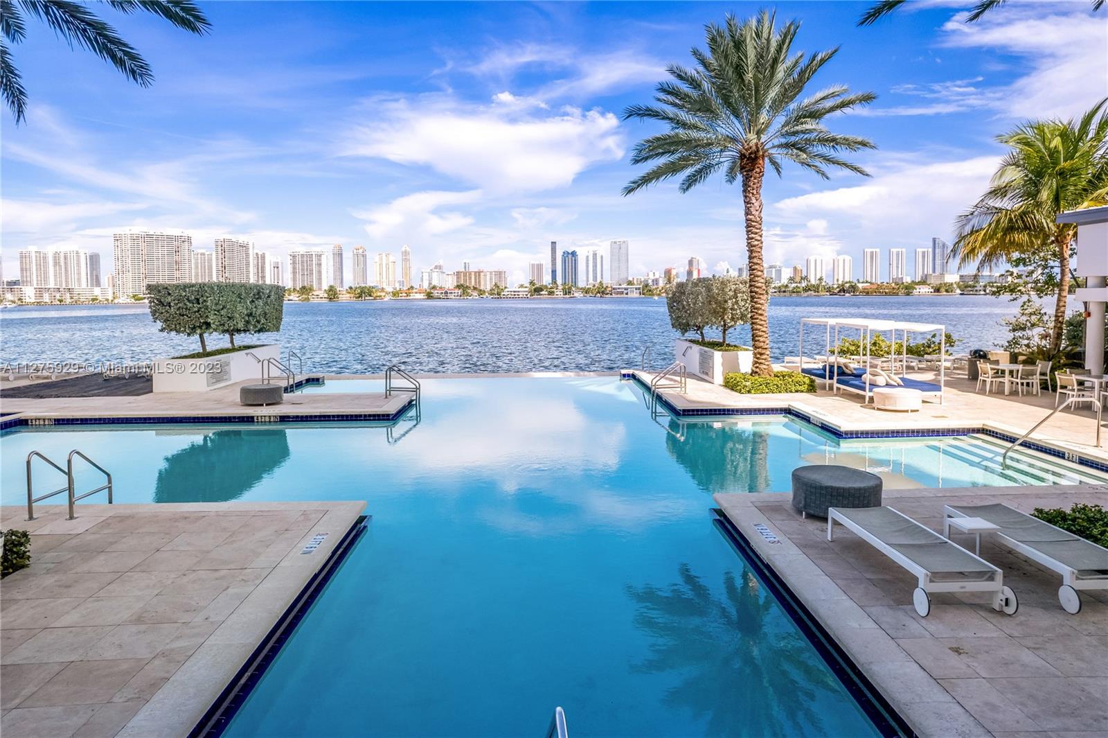 MARINA PALMS RESIDENCES S - Residential