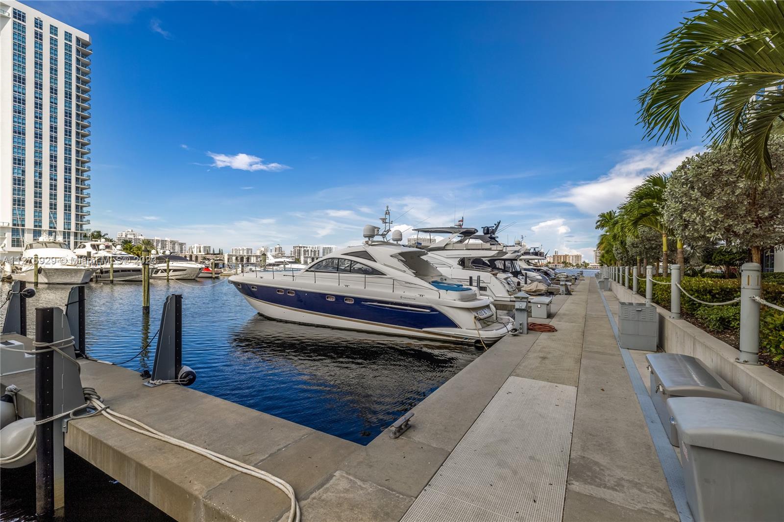 MARINA PALMS RESIDENCES S - Residential