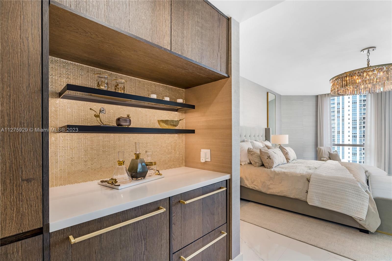 MARINA PALMS RESIDENCES S - Residential