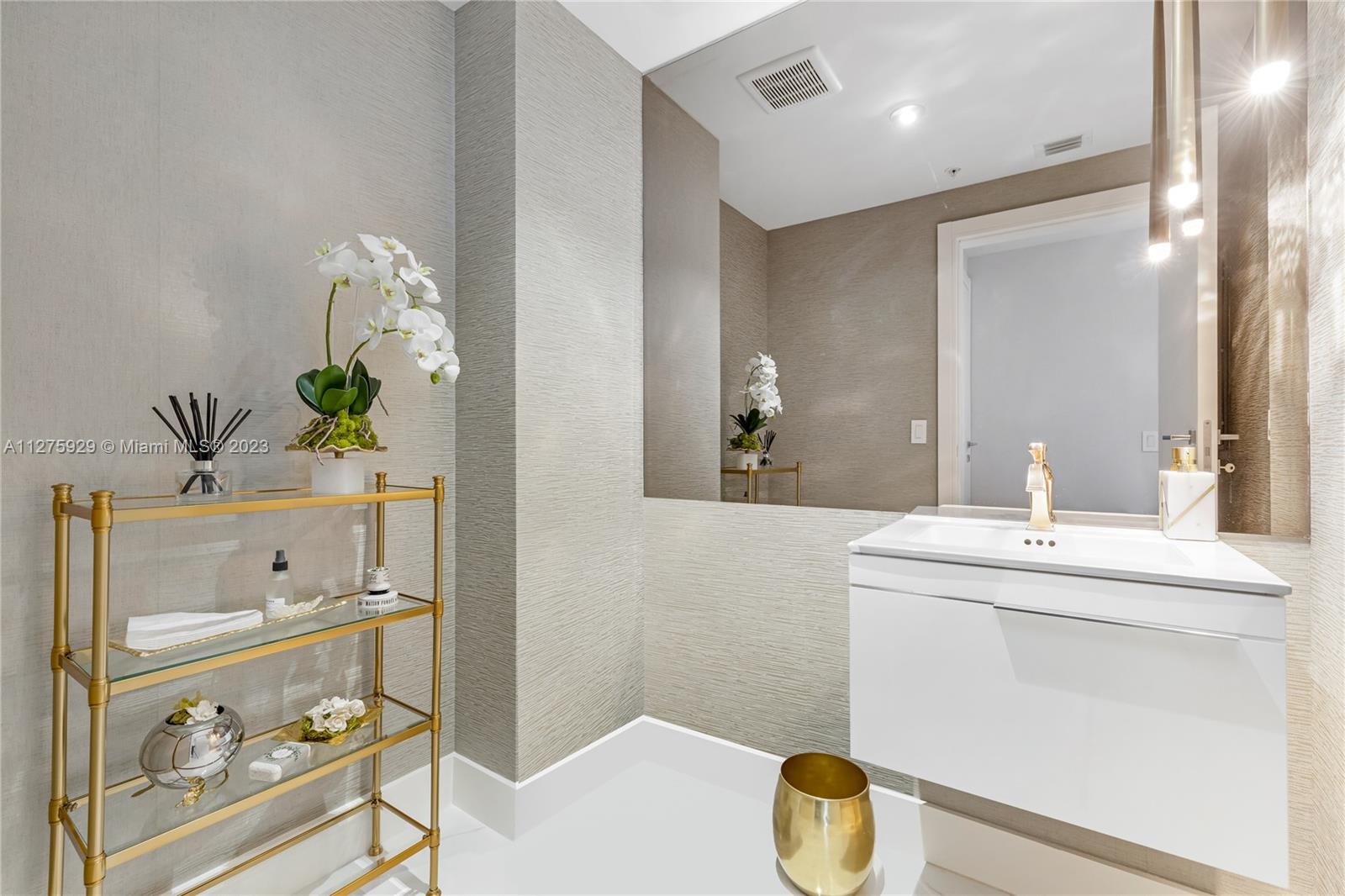 MARINA PALMS RESIDENCES S - Residential