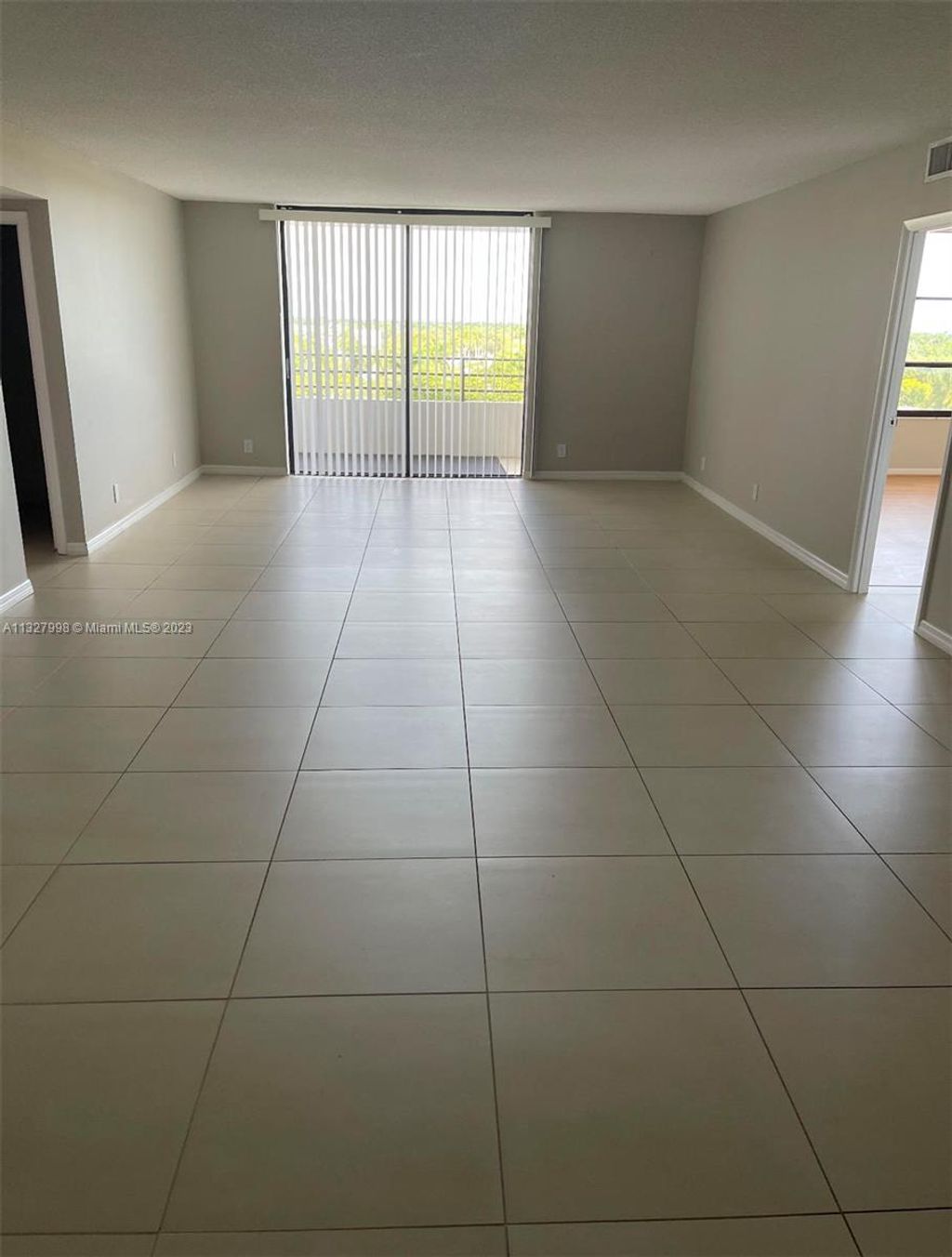 Photo of 600 Tree Island Blvd #505, Hallandale Beach, FL 33009 (MLS # A11327998)