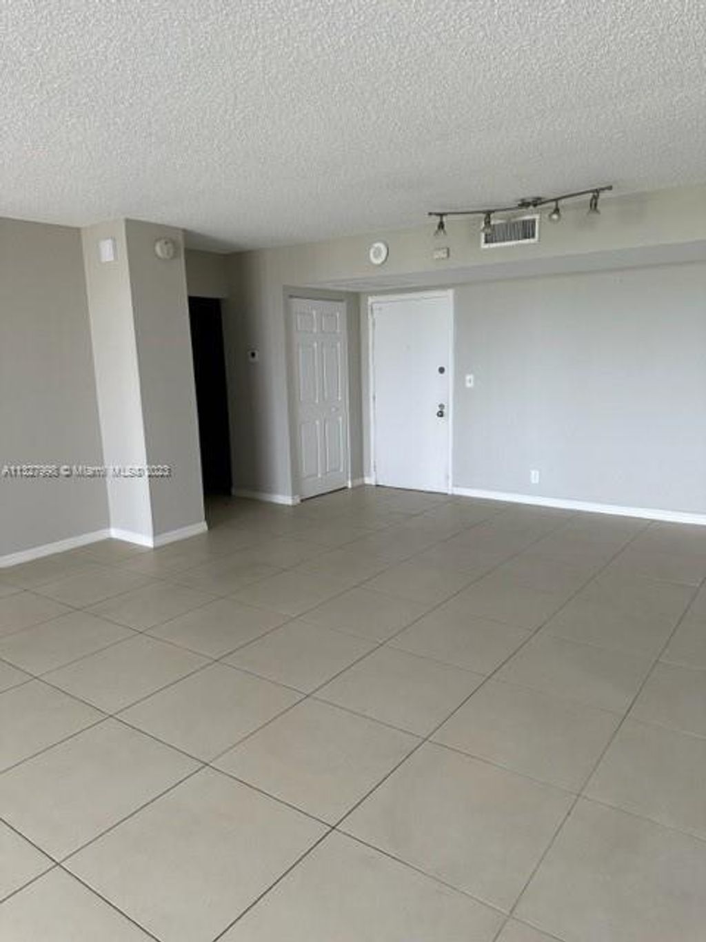 Photo of 600 Tree Island Blvd #505, Hallandale Beach, FL 33009 (MLS # A11327998)