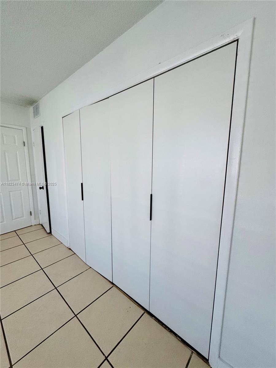 SEVENTEENTH GREEN CONDO - Residential