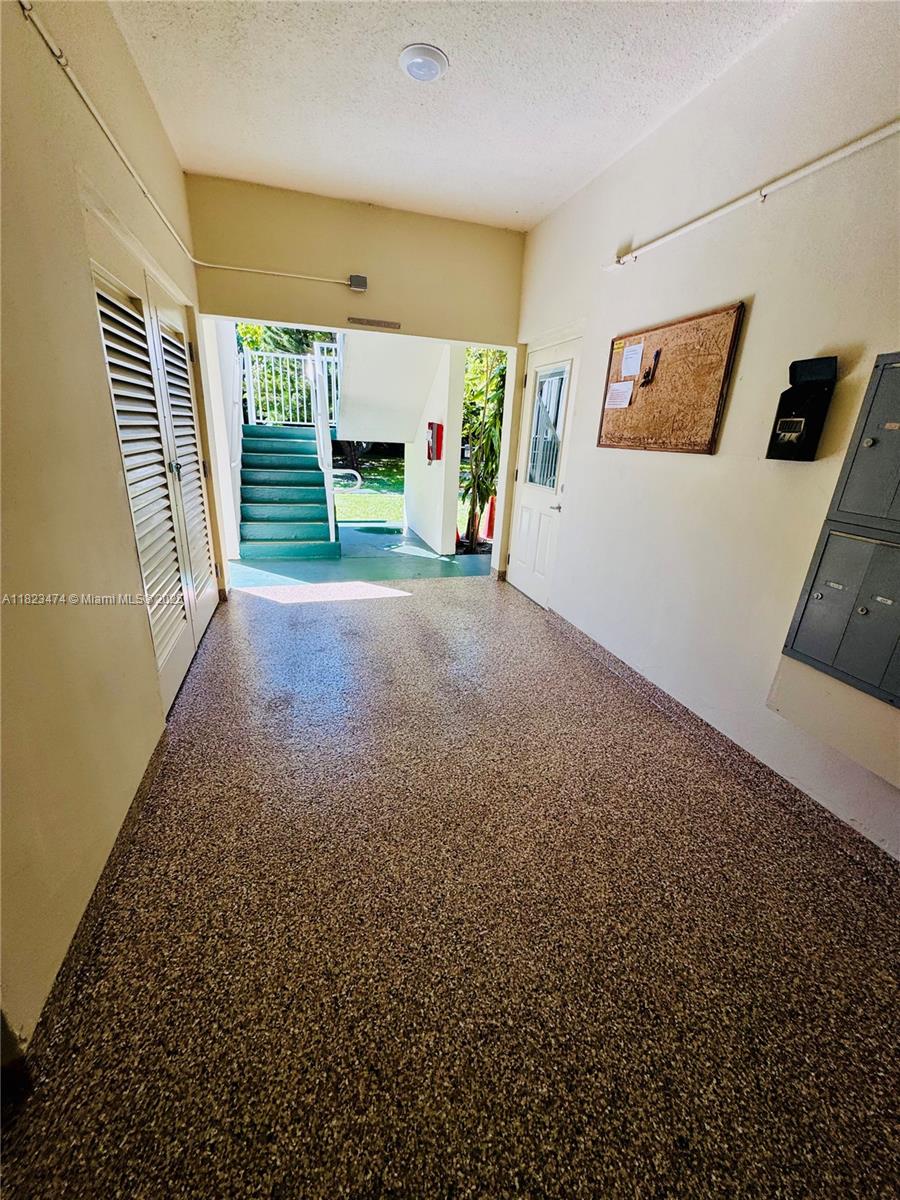 SEVENTEENTH GREEN CONDO - Residential