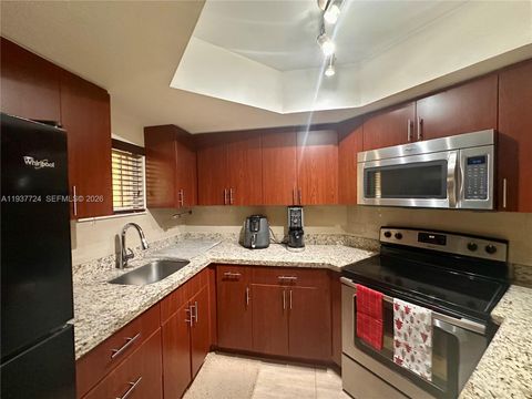 8205 Lake Dr 404 Doral FL 33166