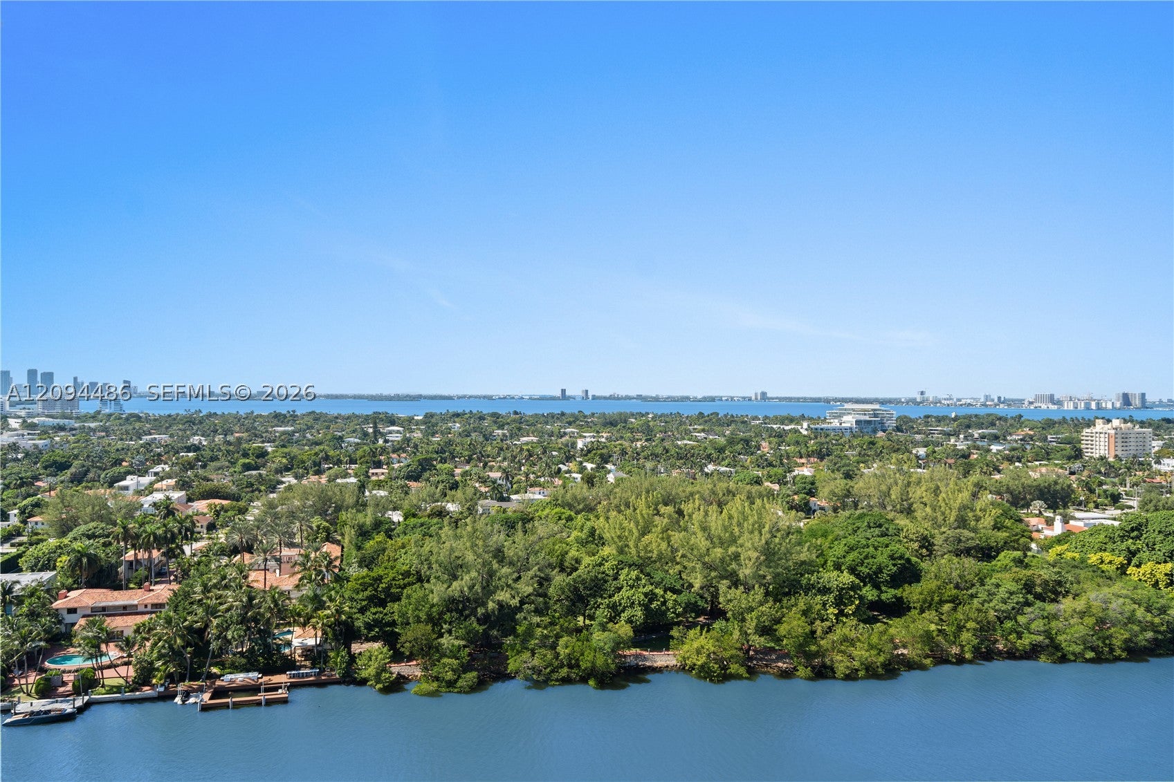 4401 Collins Ave 1815