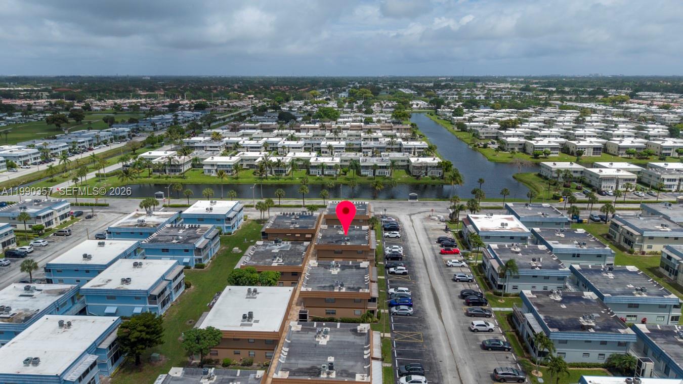 KINGS POINT BRITTANY COND - Residential