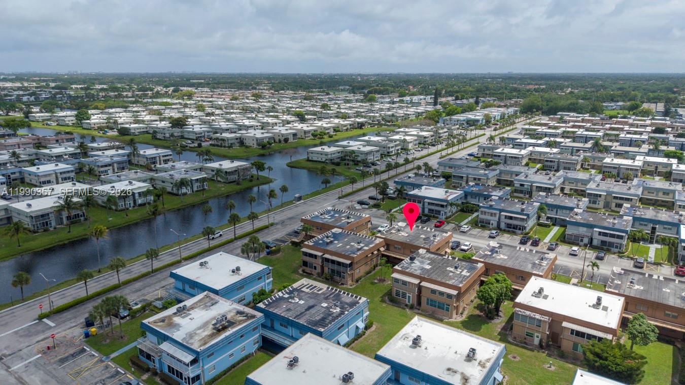 KINGS POINT BRITTANY COND - Residential