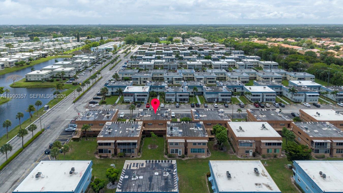 KINGS POINT BRITTANY COND - Residential