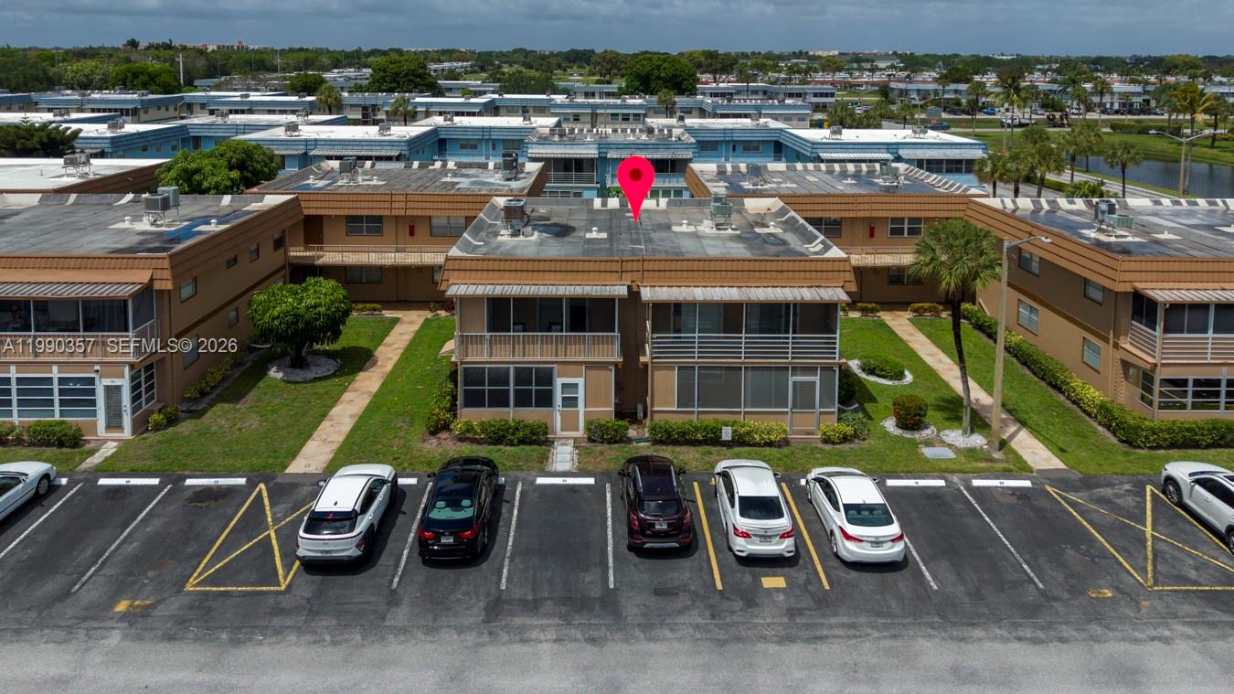 KINGS POINT BRITTANY COND - Residential