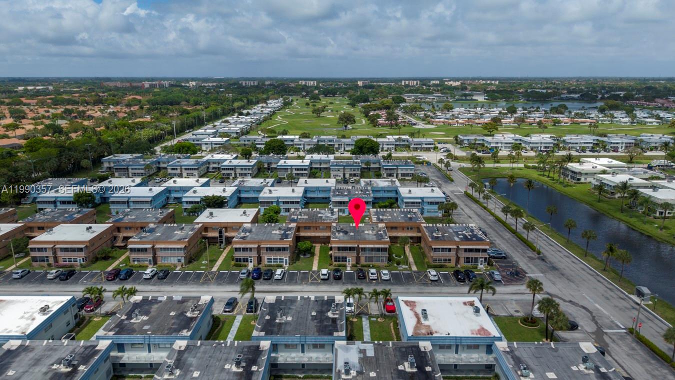 KINGS POINT BRITTANY COND - Residential