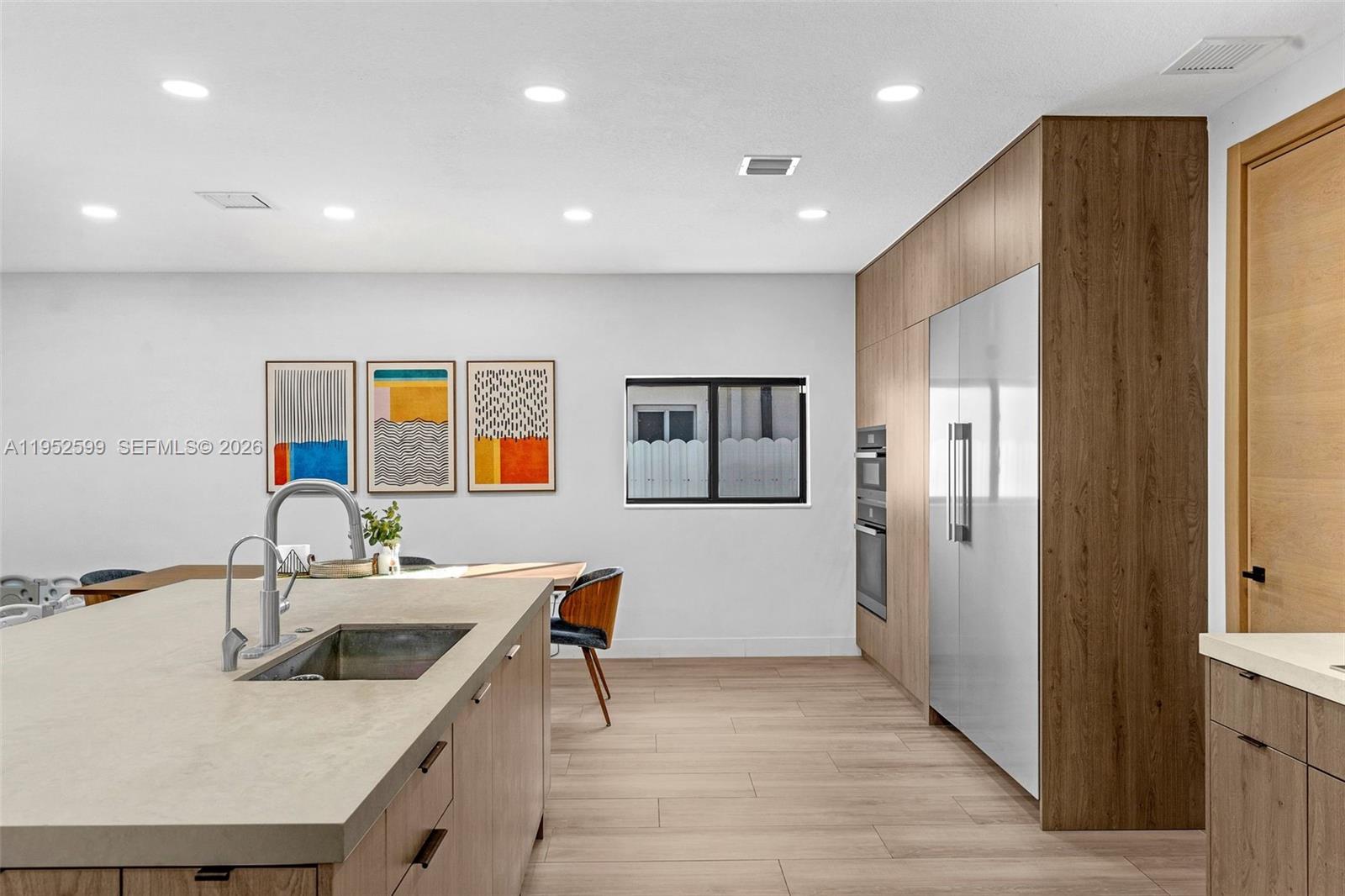 15619 SW 14th St, Miami, FL, 33194/$815,000 4 15619 SW 14th St