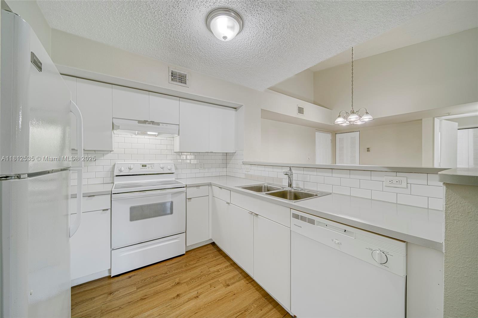 ENCLAVE AT DORAL CONDO NO - Residential Lease